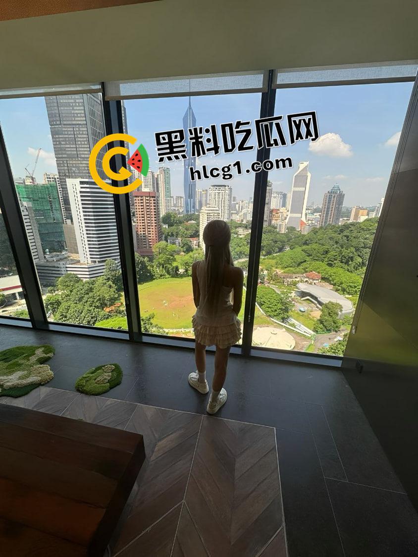 抖音小屁大王【屁小六】 内网网红 外网福利姬 最新反差付费资源 完美的屁股绝对对得起名字-6