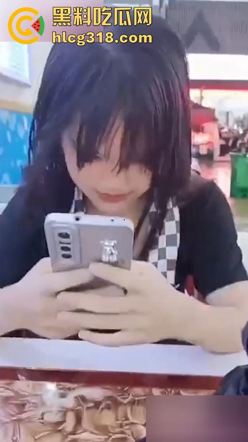 户外约操广西精神小妹，露骨聊天记录曝光，100块就能约出来随便蹂躏，妹子玩的有点开啊！-8