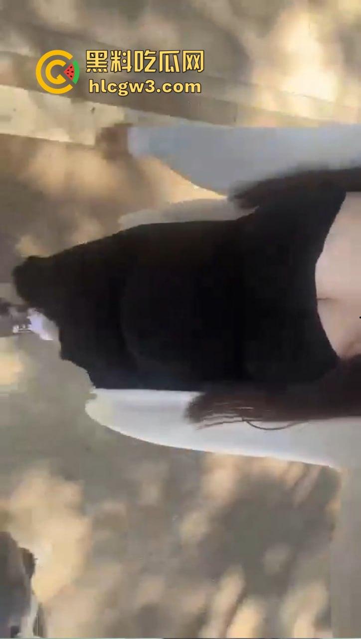 广州有钱人的转运偏方，高颜值少妇怀孕5个月下海卖淫！转运珠富豪无套随便射，射得越多运气越好？-9