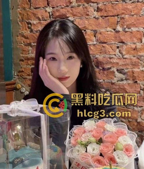 哈尔滨医科大学眼镜妹『宦雅昕』，东北三骚之首’文质彬彬性欲极强被男友调教成欲望奴隶-5