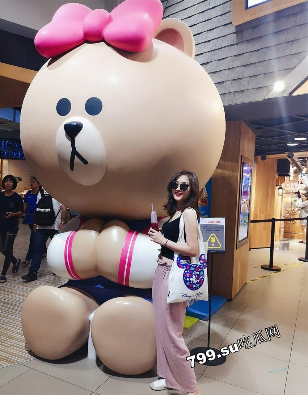 【高端泄密】胡子哥 爆操 上海交通大学研究生 梁惠敏 膝盖都破了-11