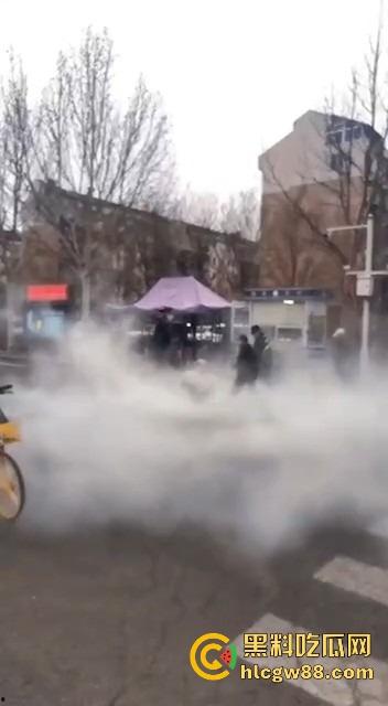 河北工业大学惊天血案，博士生不堪压榨持刀砍导师，门外爆发激烈冲突，学术奴役把人逼疯了！-2