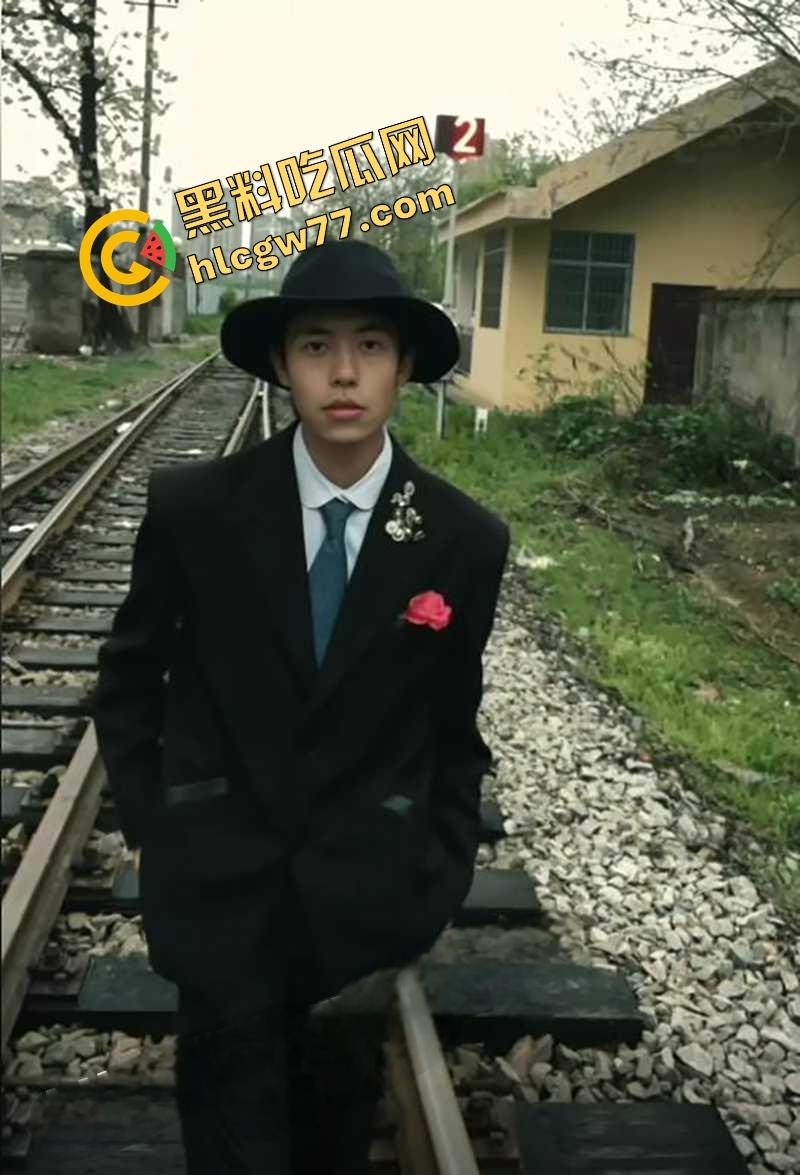 脚踏七只船 抖音网红【伤心男人】塌房，被曝骗财骗色约炮成瘾 性爱视频和聊天记录流出！-28