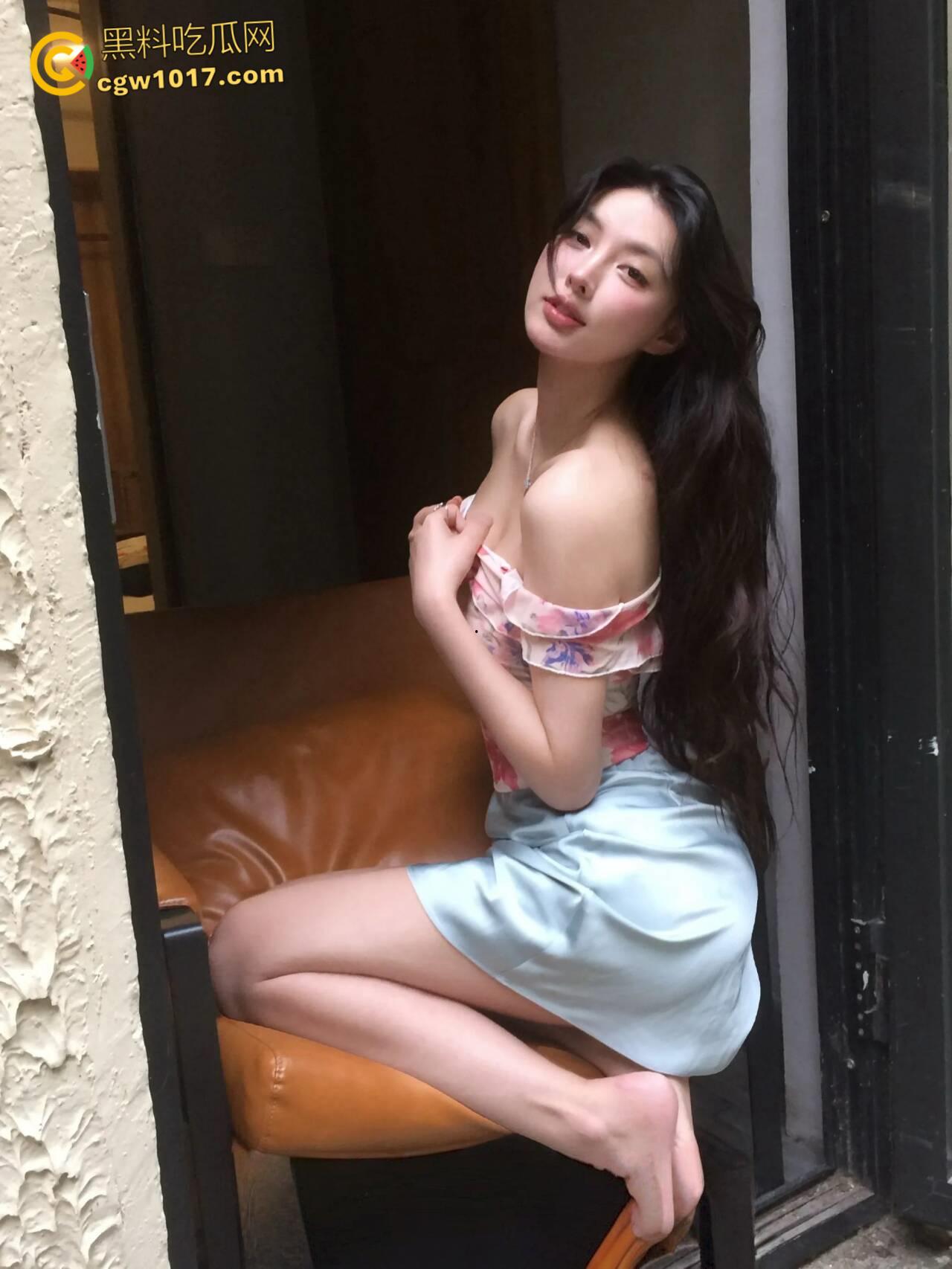 抖音百万颜值网红【王语会】，疑似得罪大哥被曝光私照，极品身材被对镜后入，绝美女神不过也是大哥的炮架子！-3