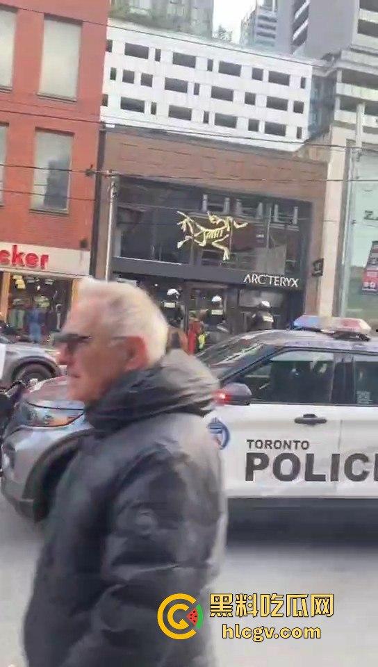 多伦多11月2日上演现实版警匪追逐！downtown街头劫车事件，比大片还带劲！-5