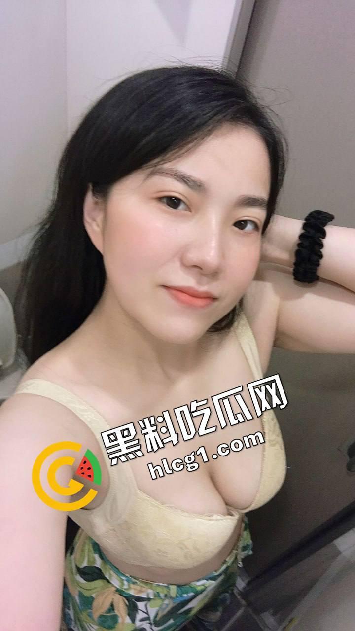 素颜清影独倚，颇有姿色大胆露脸！真实记录我与我的母狗老婆生活，尺度惊人！-5