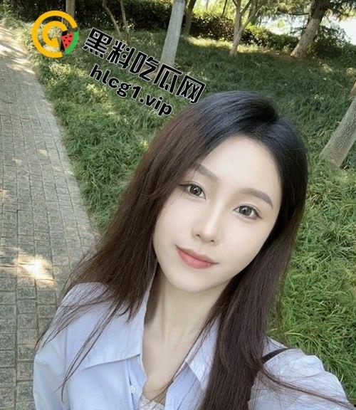 上海五矿美女交易员何麦伢私密视频流出！白领清纯表象下竟藏着如此大胆的秘密！-2