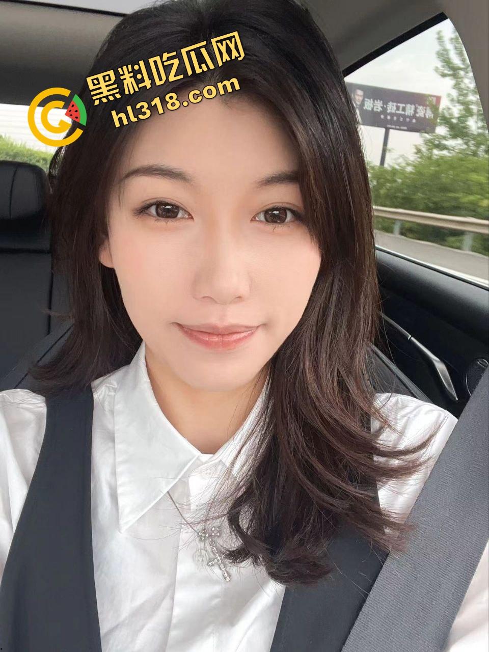 腻味了普通操？和女友玩点新花样，BB枪啪啪射屁屁，女朋友扭着骚臀一边浪叫一边喊！-2