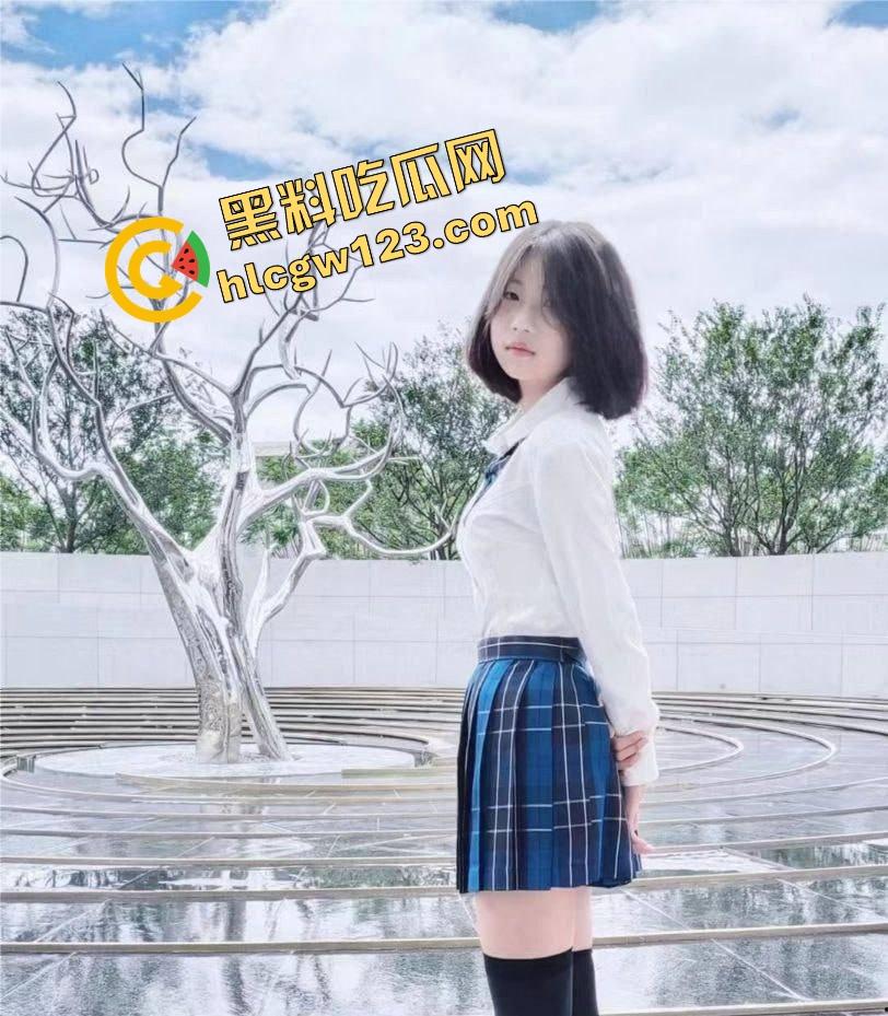 四川绵阳JK前女友私密片曝光『王涵宣』反差骚到爆，蜡烛皮鞭震动棒调教成精，淫叫像唱戏！-2