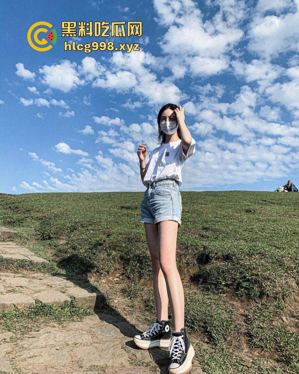 台湾模特【汪淼】骚气十足！情趣内衣轮着换，大长腿让老公天天交公粮撑不住！-2