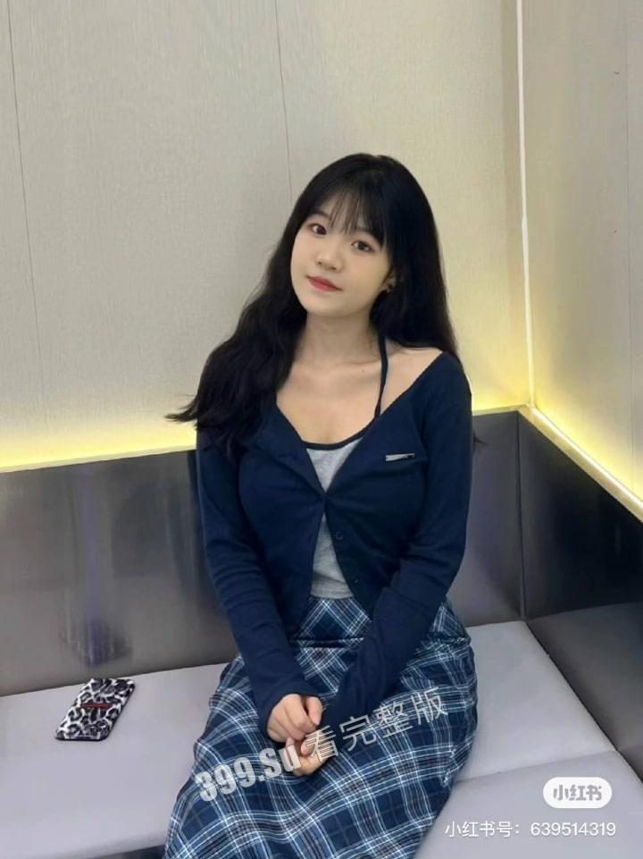 小红书 快手 #爱吃小布丁y 真名顾嘉华 没把大哥服侍舒坦 被大哥开盒泄漏-4