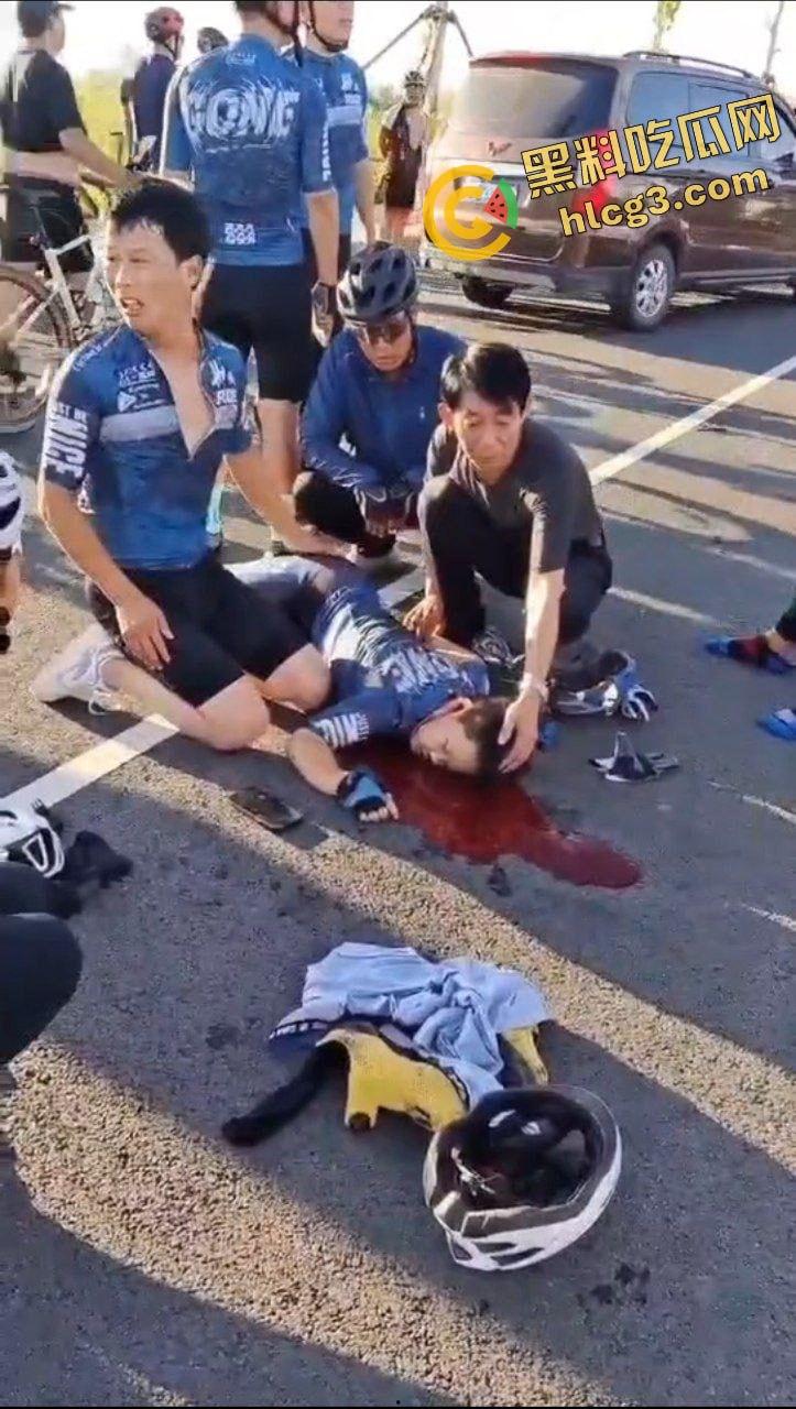 汽车碾头事件！保定雄安12岁男孩骑车摔倒被车辆碾压 头破血流 不治身亡！-8