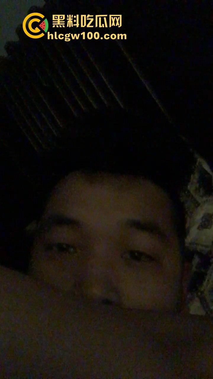 江苏常州携程旅游青枫公园营业部【林飞飞】自怕视频流出，极品身材美乳全程高能 据说现在还在里面上班。-8