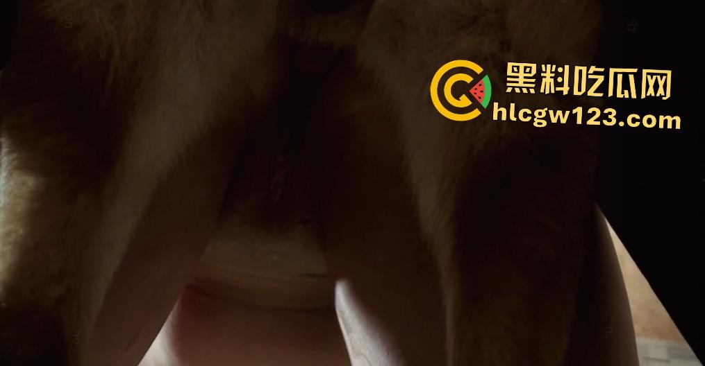 老外青少年被德牧肛交狂操，狗鸡巴一拔出来猛喷精液，只可惜这屁眼塞不下！-8