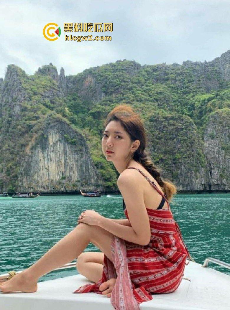 阿克苏金桥商场销冠养成记  销售新套路推销员『张若曦』下班吃鸡成交，业务能力不重要，手段够就行！-2