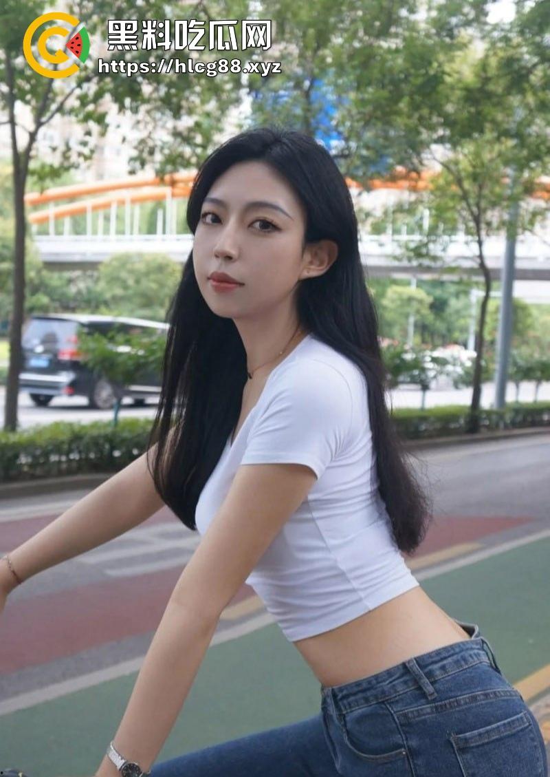 艺术书法系【黎老师】视频流出,知性女教师变反差母狗,女仆装吃鸡挨操,大奶翘臀骚炸天!-4