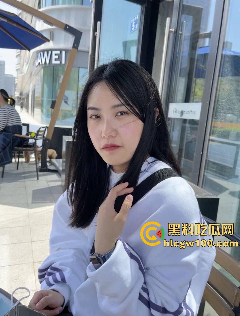 合肥技师谢【悠然】被PUA成骚货，下班直奔大哥家，自慰到高潮再插浪穴，还主动求内射，高潮后嗷嗷叫迷得人骨头酥！-3