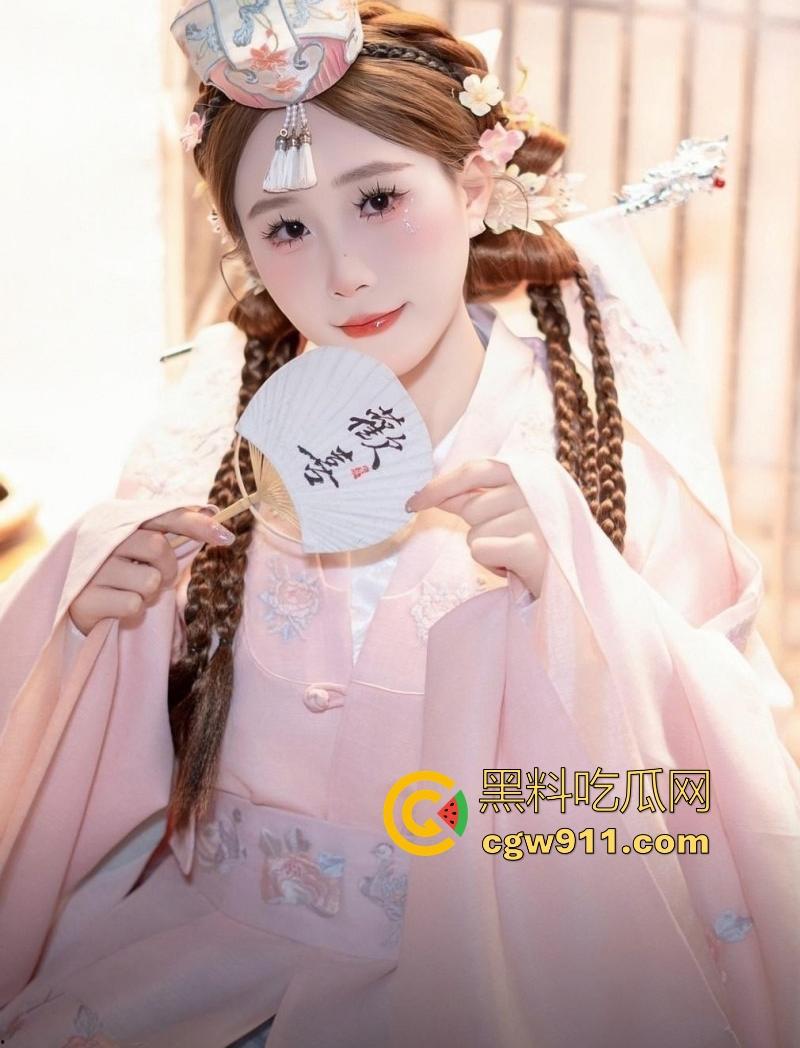 极品性感御姐【招财猫猫雨】无数兄弟的撸管女神，被开盒出是推特上的顶级福利姬，多人轮流爆操捆绑调教独家曝光！-6