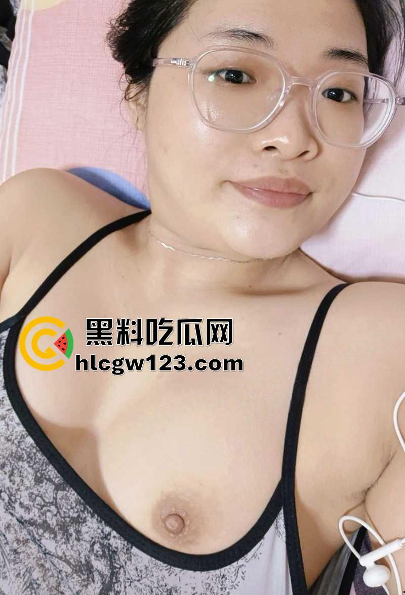 4S店的女主播李婉婷，广汽本田北部湾著名骚鸡，靠骚操作提升业绩，陪土豪客户深入交流！-3