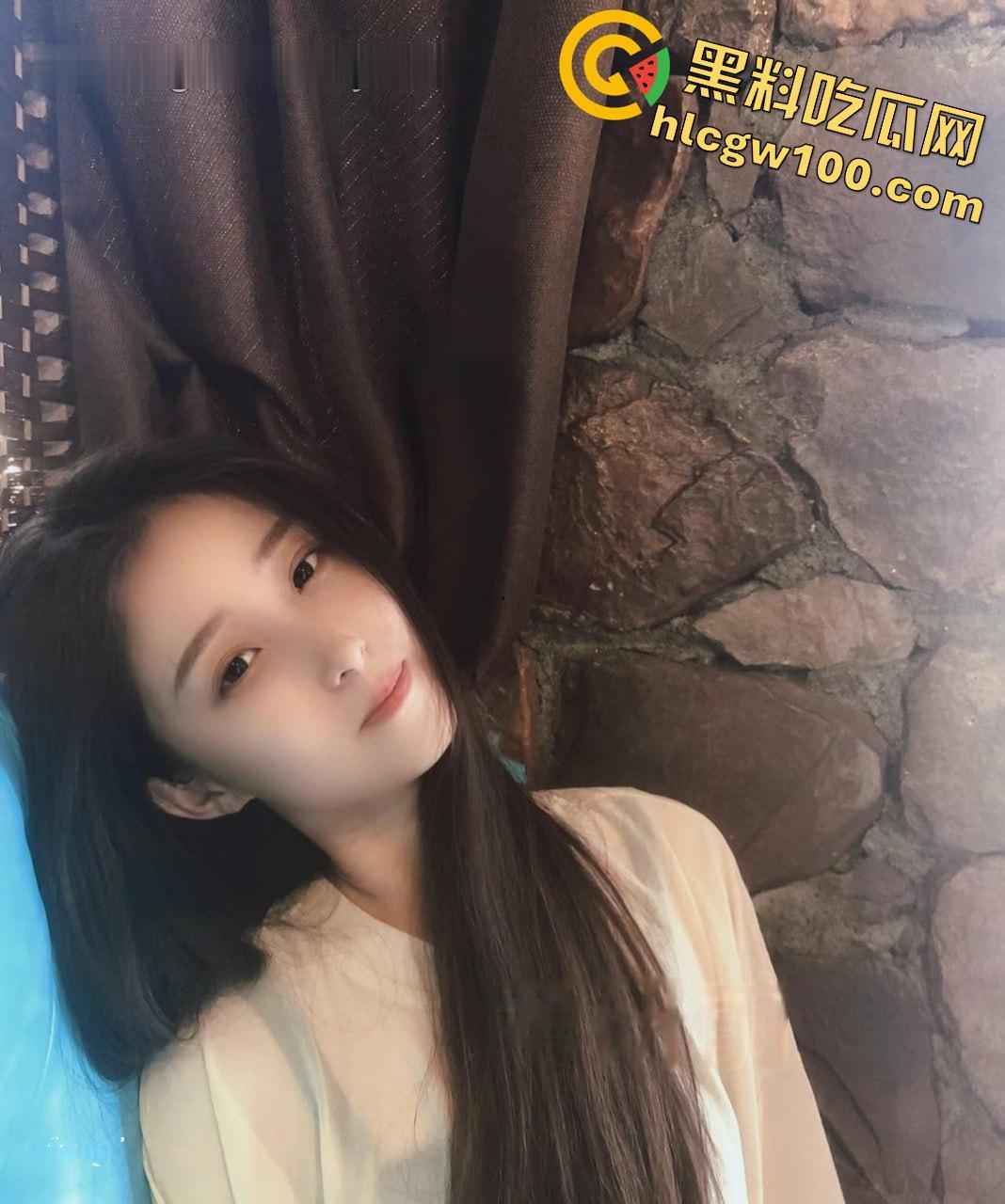 传媒大学清纯校花级女神【吴丽雅】风格多变可欲可甜，人美逼遭罪再美也没用，被渣男插腻了照样曝光！-2