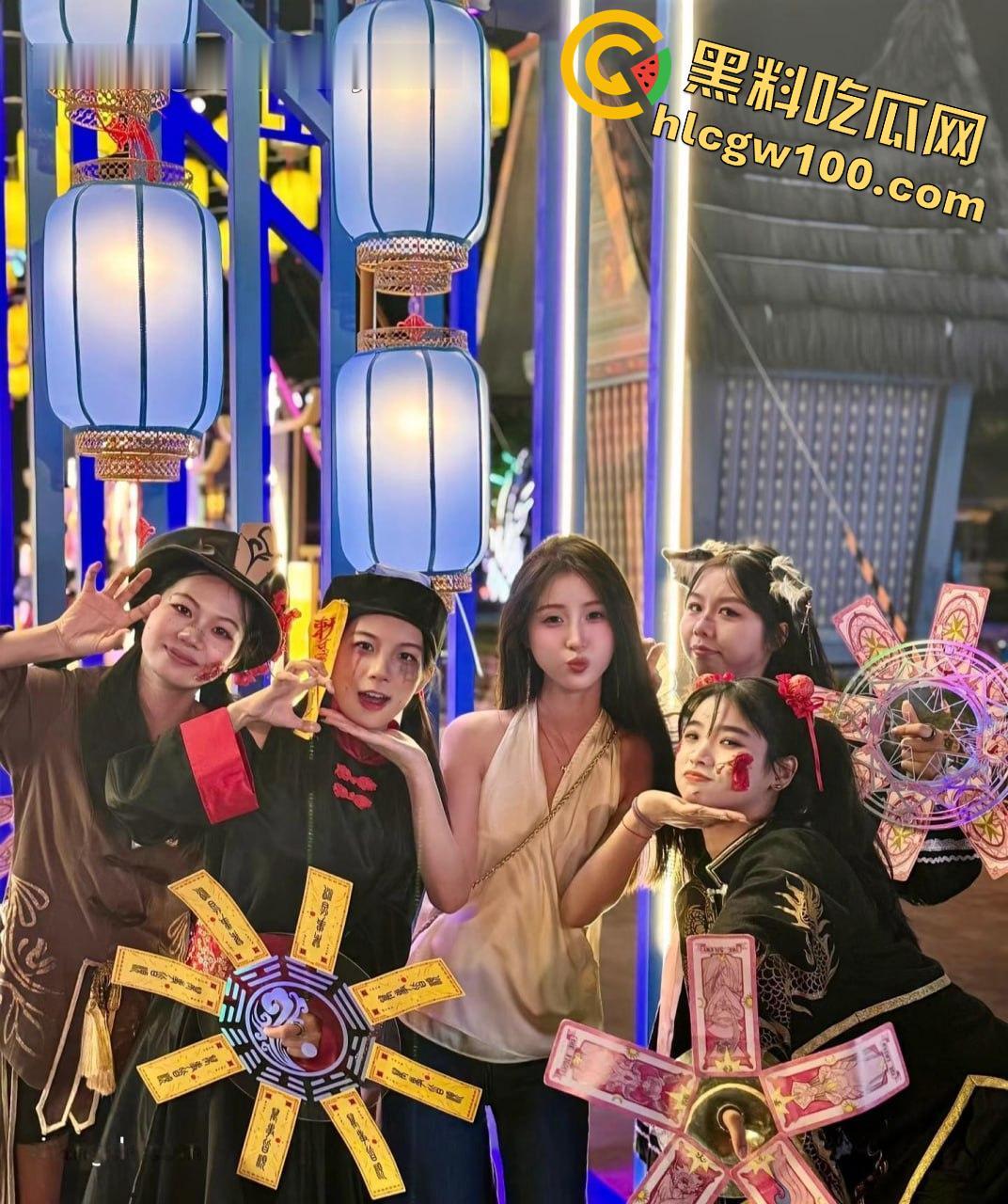 传媒大学清纯校花级女神【吴丽雅】风格多变可欲可甜，人美逼遭罪再美也没用，被渣男插腻了照样曝光！-15