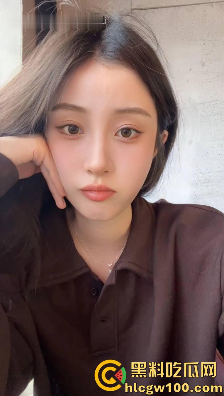 传媒大学清纯校花级女神【吴丽雅】风格多变可欲可甜，人美逼遭罪再美也没用，被渣男插腻了照样曝光！-20