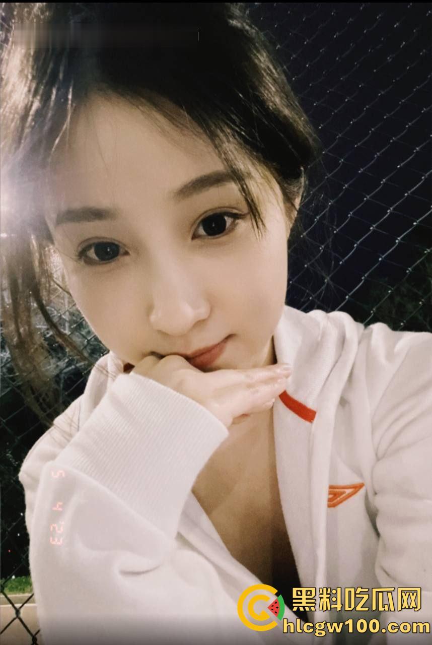 传媒大学清纯校花级女神【吴丽雅】风格多变可欲可甜，人美逼遭罪再美也没用，被渣男插腻了照样曝光！-23