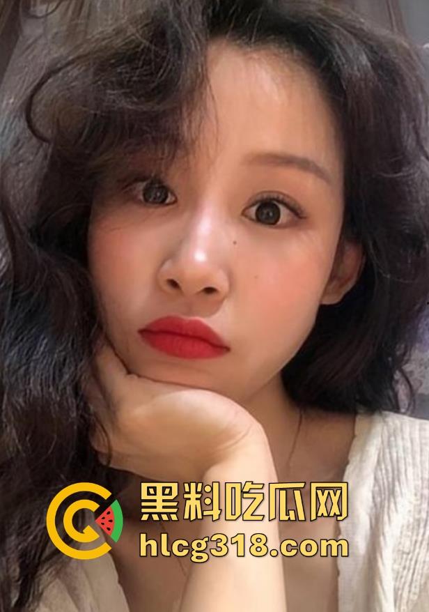 海角乱伦！用筋膜枪挑逗堂姐，巨乳翘臀无套激战，多体位交合激情四溢，深喉舔弄高潮迭起！-2