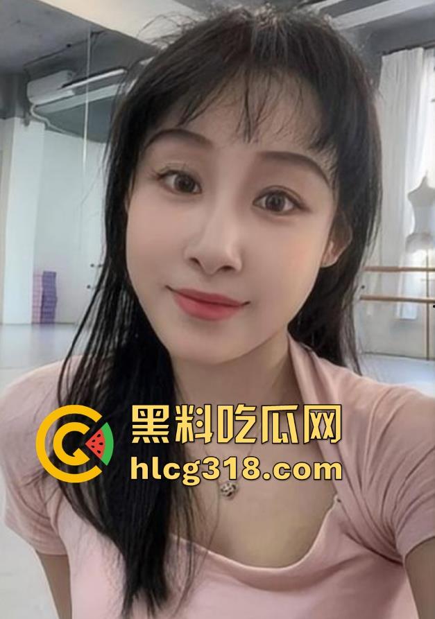 海角乱伦！用筋膜枪挑逗堂姐，巨乳翘臀无套激战，多体位交合激情四溢，深喉舔弄高潮迭起！-3