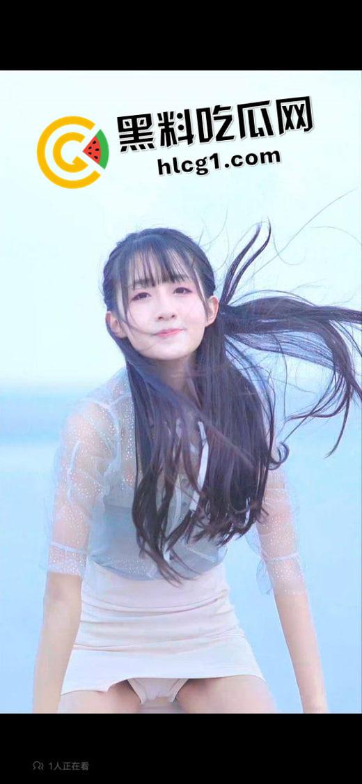 开盒百万粉丝网红【伢伢gagako】复旦大学网红 高智擦边烧鸡 粉红内裤骚舞助理高考-9