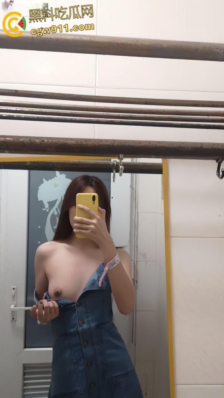 浙江大学嫩妹【宋雅曦】，清纯颜值私下却是爱口交的母狗，白嫩美乳娇小炮机，被男友骑乘疯狂打桩 ！-3