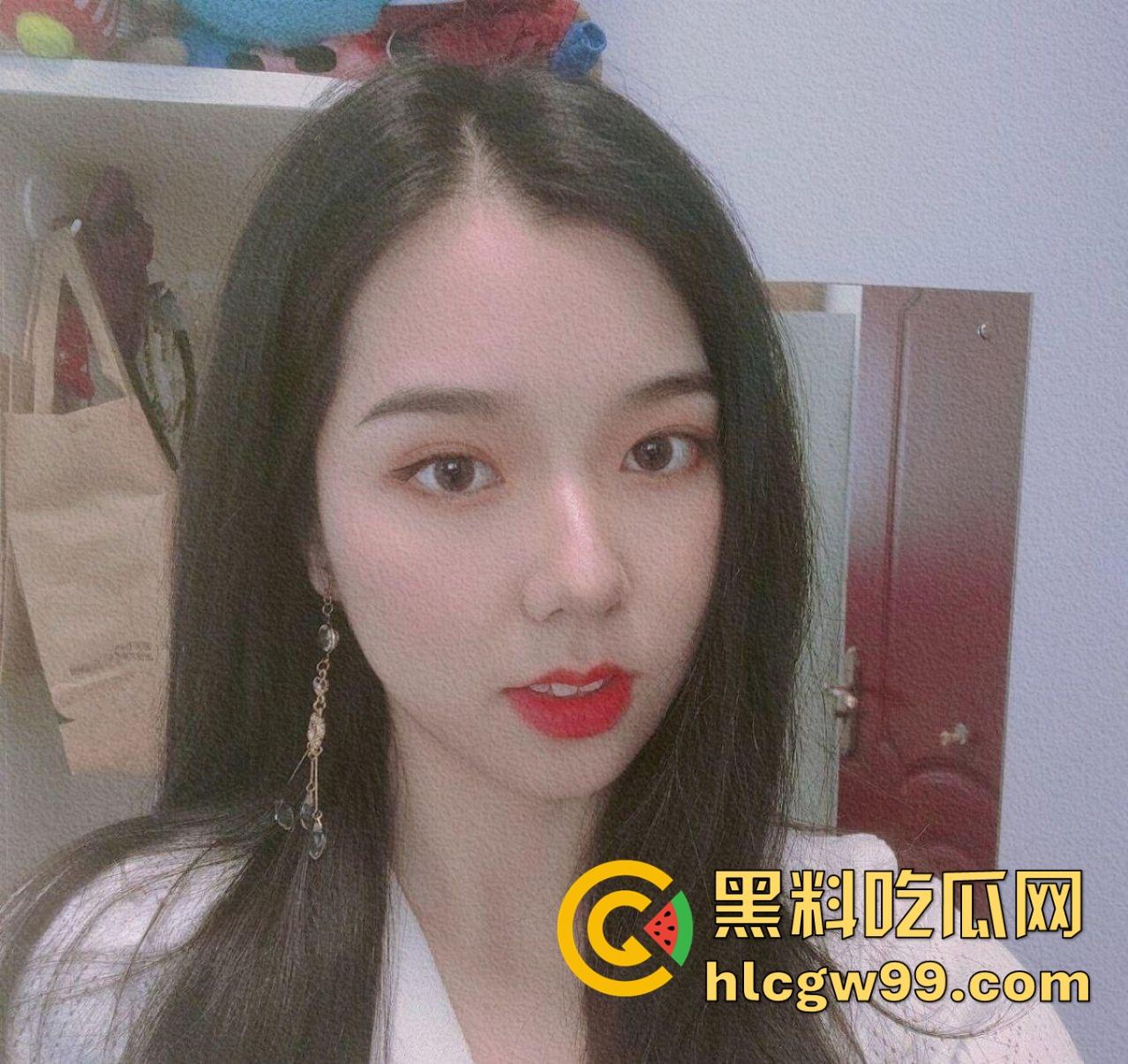 重庆OL女职员【林薇俞】职场精英变主人的反差母狗，露脸调教照疯传，骚货反差是玩的明明白白！-4