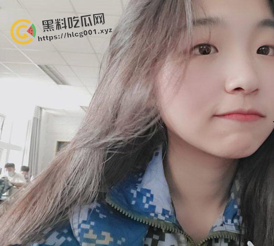 江苏母狗【郑雨涵】自慰都能白浆四溢 被扣的时候水如泉涌 现在大学生都这么骚了吗-2