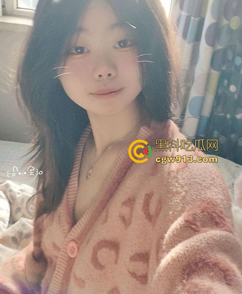 河南大学骚逼【李萌瑶】因寂寞背叛约炮，绿帽哥怒曝母狗性爱视频，这叫声这身材，硬爆了！-6