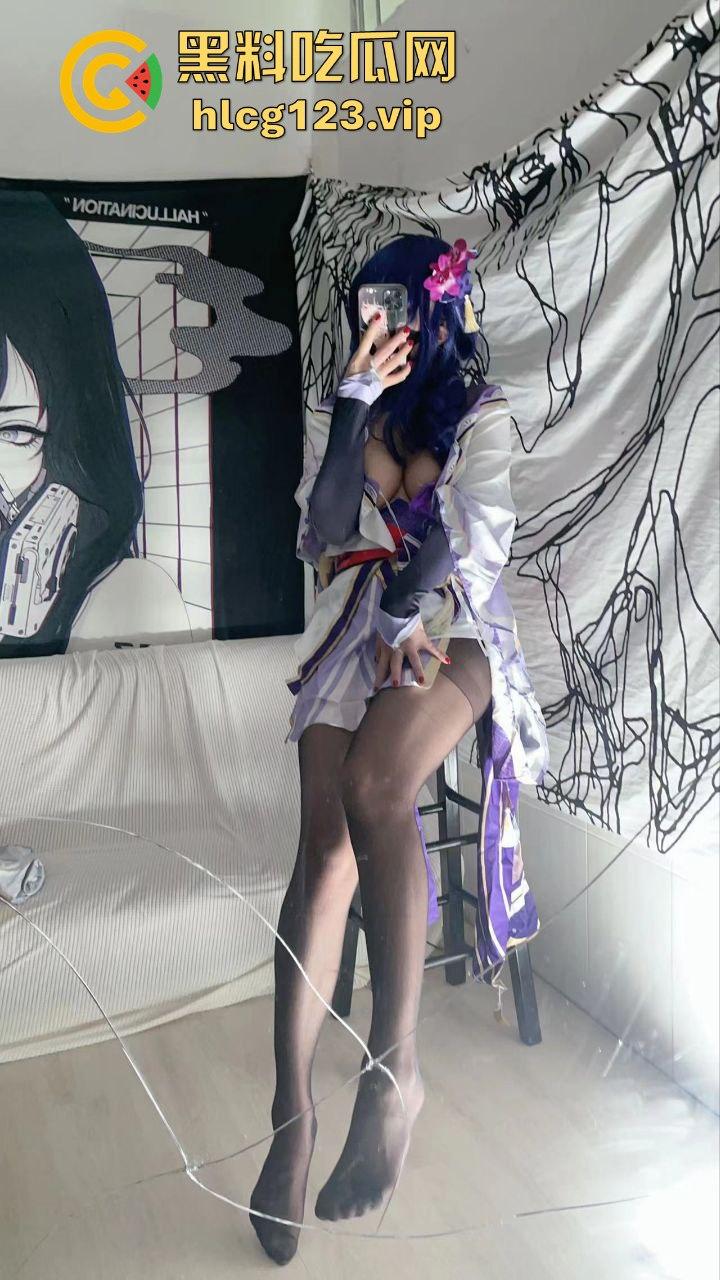 推特反差福利姬【你的kk】10月最新写真泄出，炮机狂插紧致小穴，白浆喷得满屏！-24