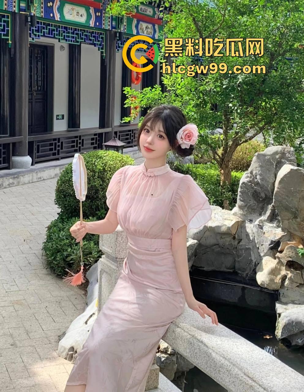 大学生寒假异地久别重逢，见面就开干，满房都是爱液和喘息，从床干到地，抱着不撒手猛猛干久别胜新婚！-4