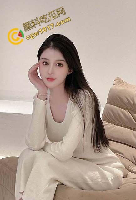 海角大神【野兽绅士】销魂驯兽：将姐姐调教成性奴，背骑遛弯，舔足湿滑，狗叫销魂！-2