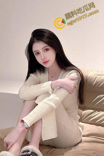 海角大神【野兽绅士】销魂驯兽：将姐姐调教成性奴，背骑遛弯，舔足湿滑，狗叫销魂！-3