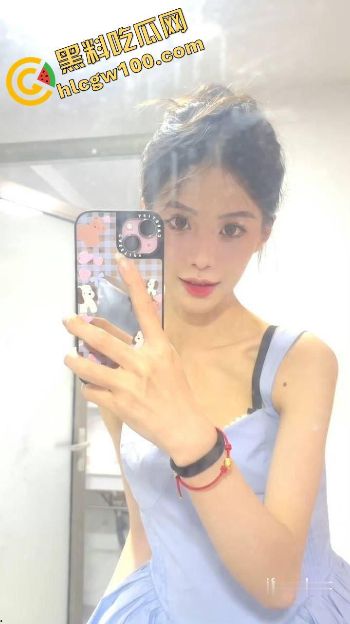 广电大三母狗【李艺然】被富二代包养调教，情趣制服，道具插穴，口爆吞精完全当狗玩-12