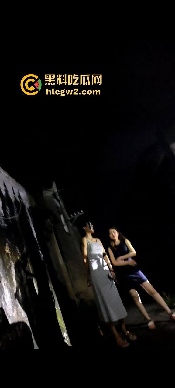 汕头骚鸡就业压力爆表 白天起步价150晚上200 嫩妹抱着价目表求大哥消费 粉丝赶紧进来吃福利！-14