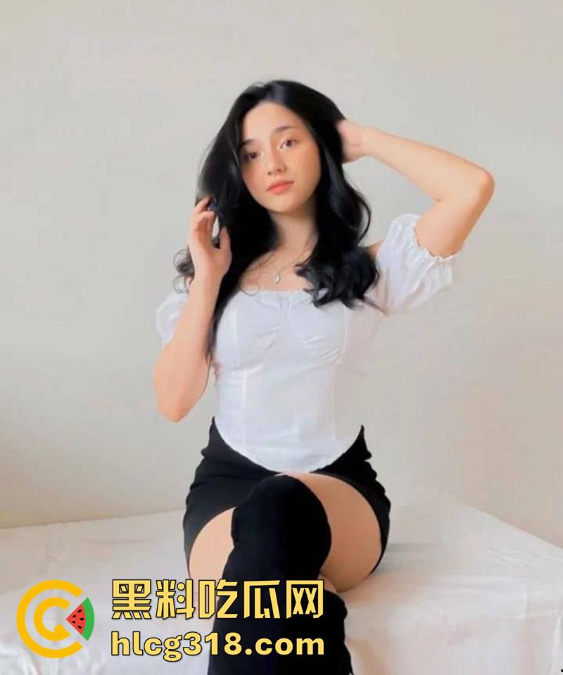 Titok170万粉网红【JULSbraba】，顶级御姐超美女神下海，被金主爆操后入撞击，音声超好听！-2