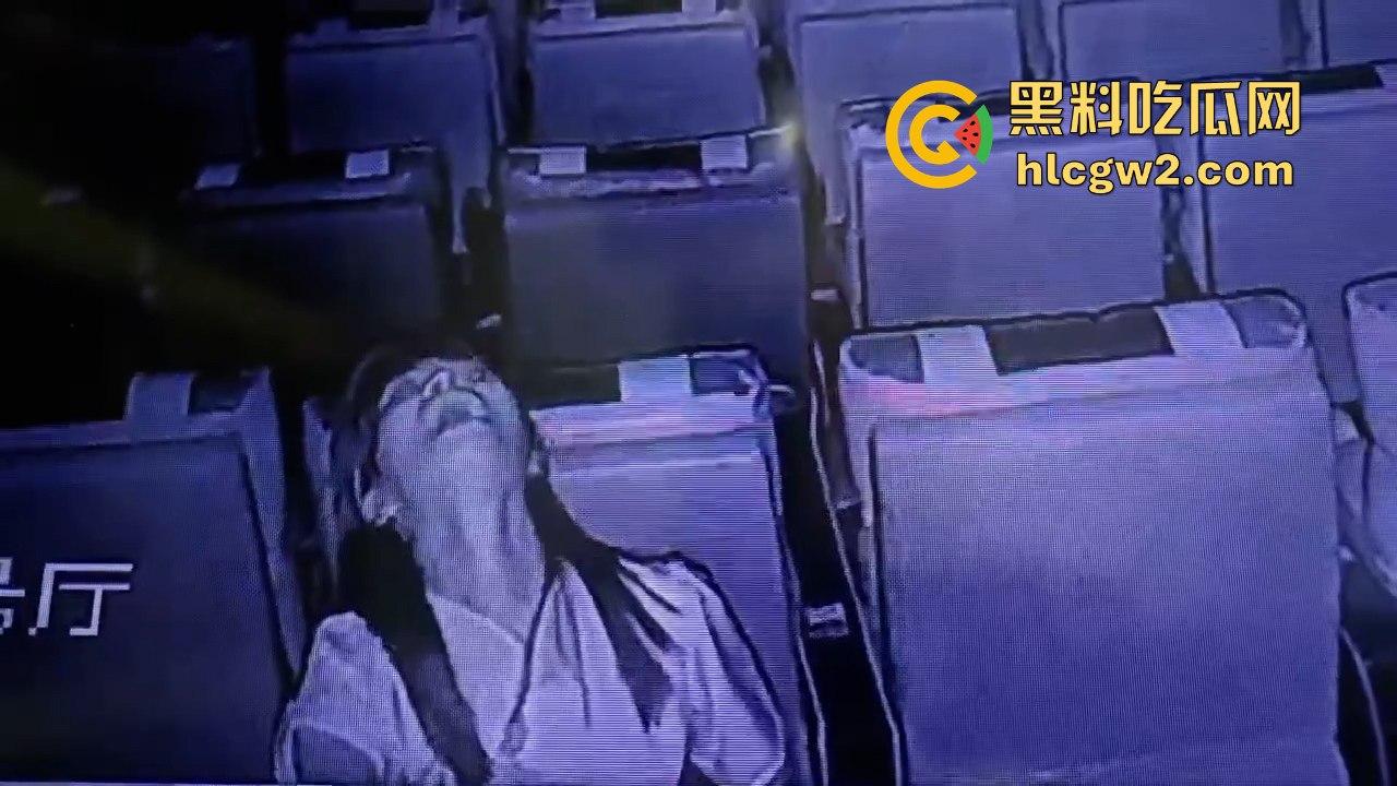 你这是被鬼附身了还是真这么爽 在电影院做爱真的这么刺激销魂吗-4