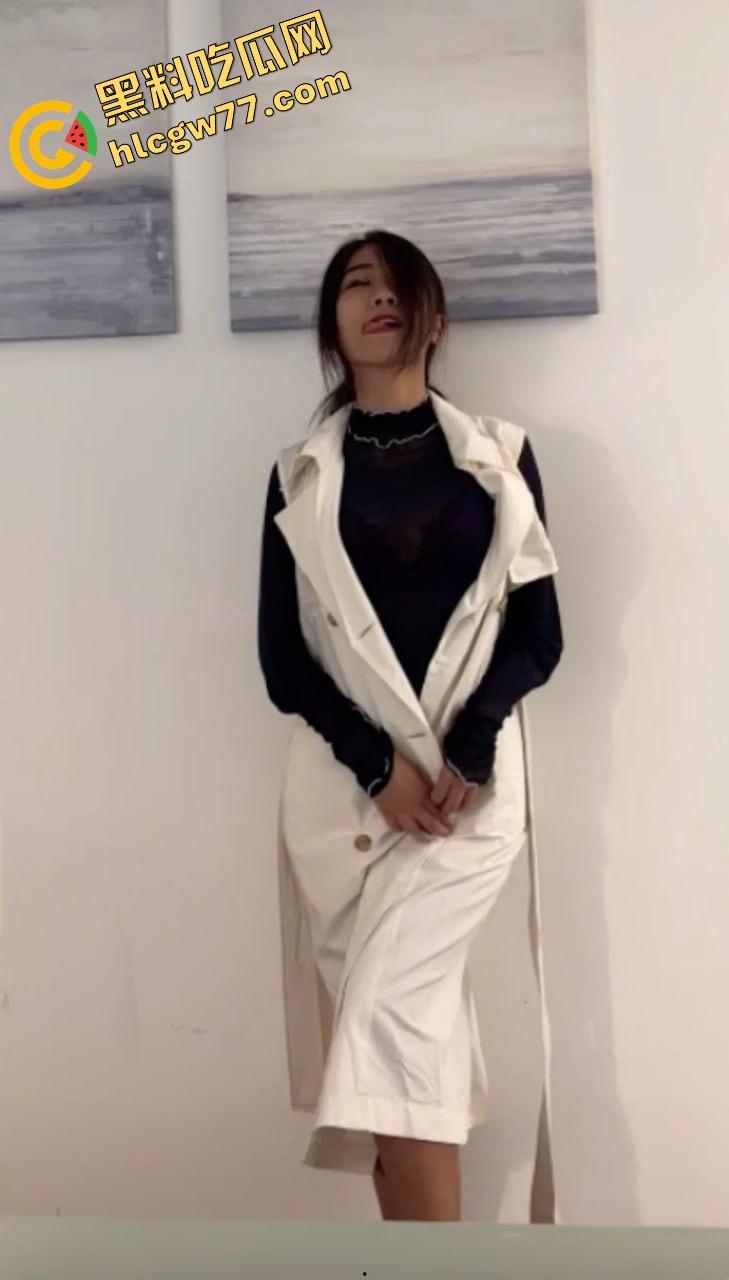 呼市鹏辉地产『杨梦琪』出轨私拍曝光，私下撩骚被老公发现 忍而不发揭露黑料，骚母狗撩客户颜射一脸！-6