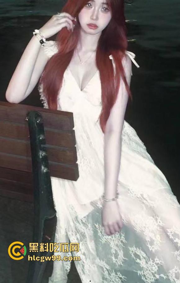 四川成都美女伴游【吴瑾怡】卖逼视频曝光，3000一天陪玩陪睡，高颜导游变母狗捞金榨精，无套后入淫骚至极！-4