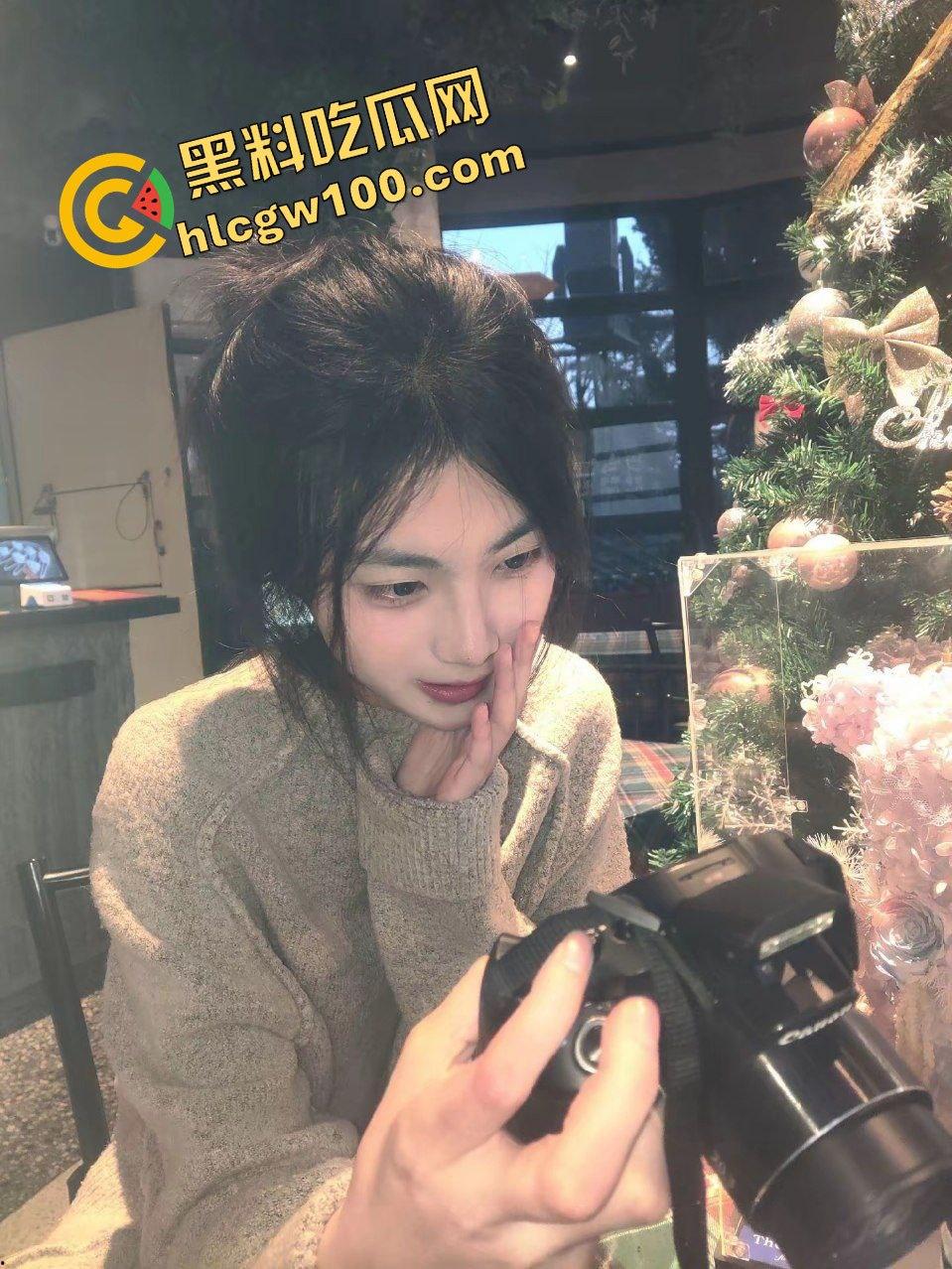 抖音清纯少女青春嫩妹女网红『孜由基』上大学发骚发情 约炮大哥诱惑吃鸡娇喘操逼！原创独家曝光！-7