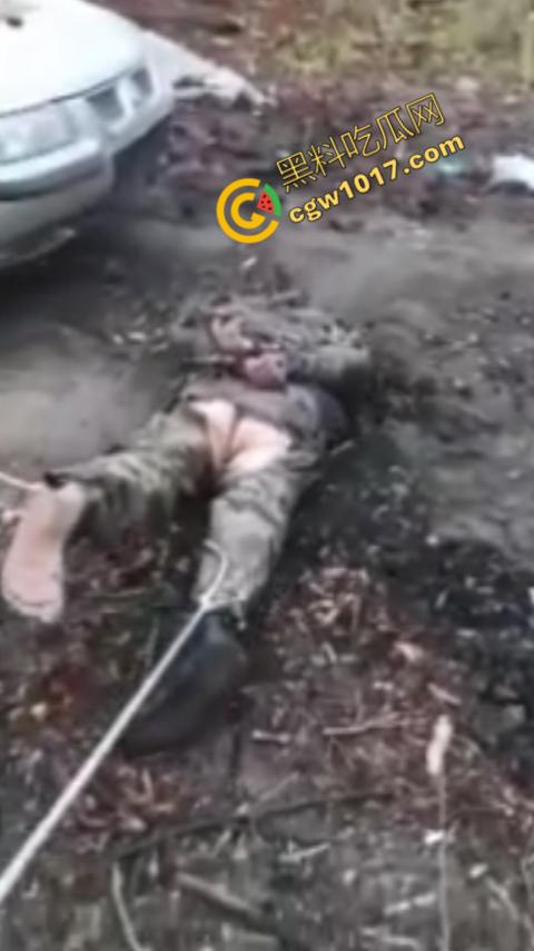 恐怖慎入：战俘被残虐致死内部视频曝光：耳朵，阴茎被残忍收割，现场画面血腥暴力，胆小这勿入！-10