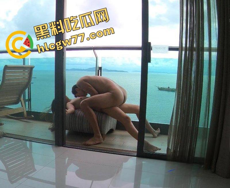 网红印度华人夫妇自拍炸裂，黑渔网丝袜海景房开操，丰臀后入扛不住老公狂射！-10