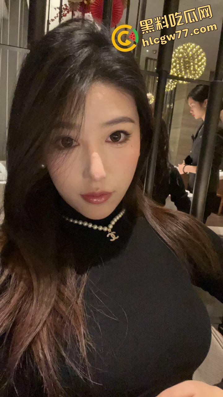 上海极品前女友【李海元】巨乳晃动毒龙深喉,分手后反差母狗身份曝光,骚得连鸡巴都哭了!-2