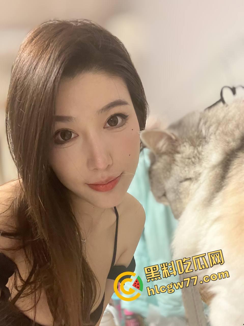 上海极品前女友【李海元】巨乳晃动毒龙深喉,分手后反差母狗身份曝光,骚得连鸡巴都哭了!-5