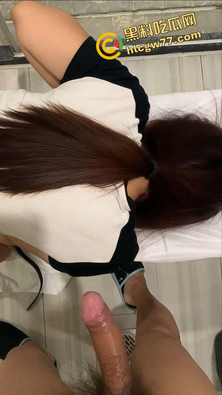 上海极品前女友【李海元】巨乳晃动毒龙深喉,分手后反差母狗身份曝光,骚得连鸡巴都哭了!-16